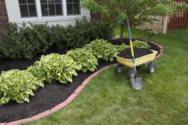 Landscape Mulching in Brownsburg